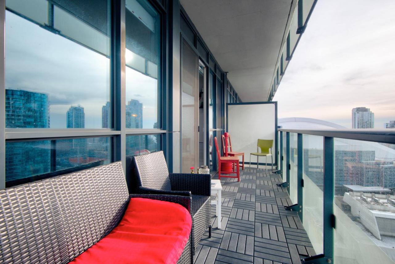 Luxury Adventure Cn Tower/Mtcc/Scotiabank Arena Leilighet Toronto Eksteriør bilde